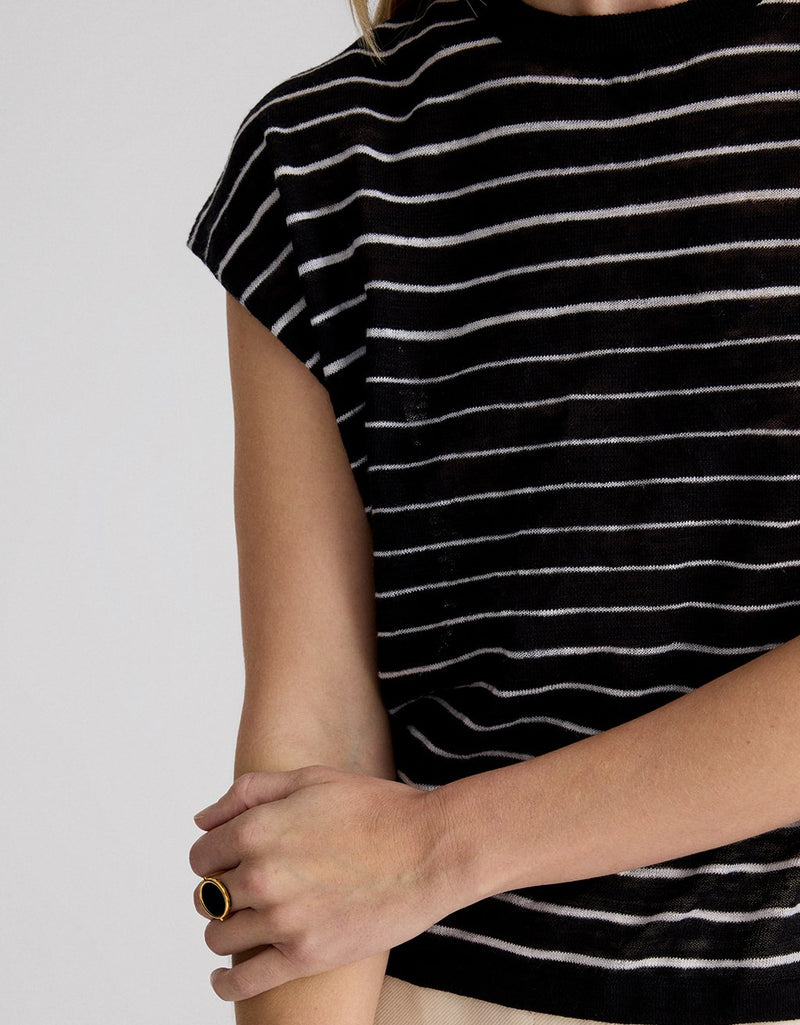 Unsubscribed Sleeveless Linen Sweater Tee