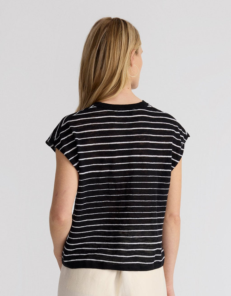 Unsubscribed Sleeveless Linen Sweater Tee