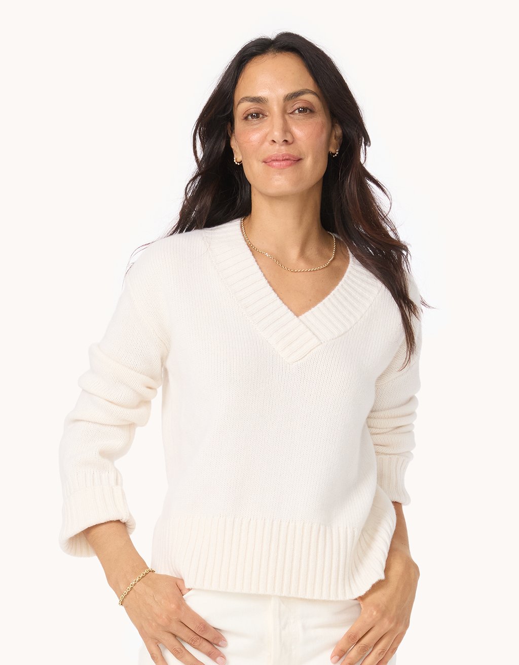 Unsubscribed Winter-Weight Cashmere V-Neck Sweater in Ivory