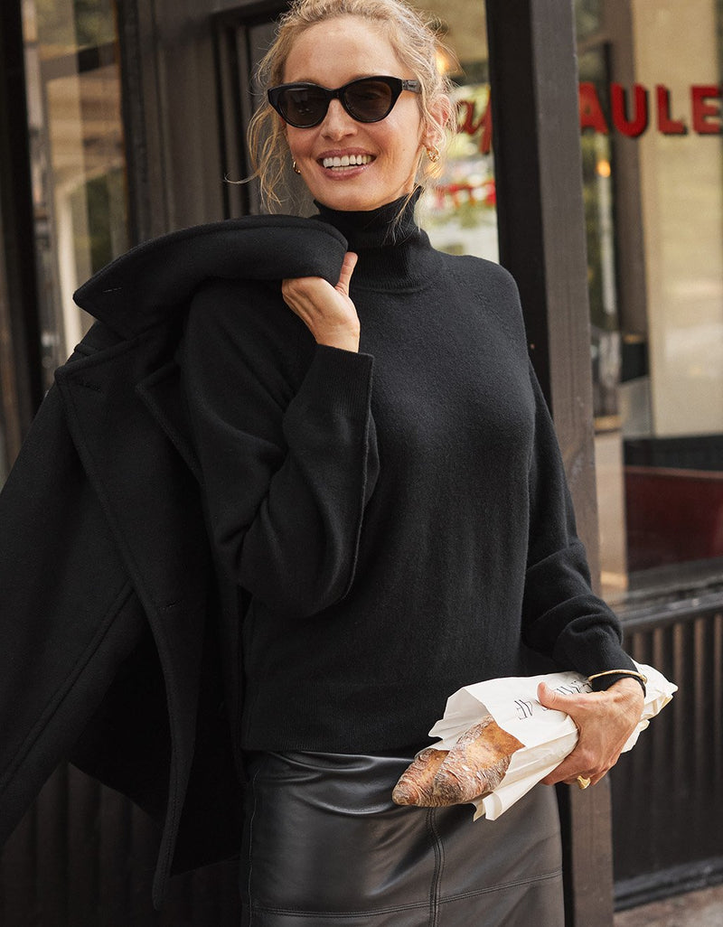 Unsubscribed Everyday-Weight Cashmere Raglan Turtleneck