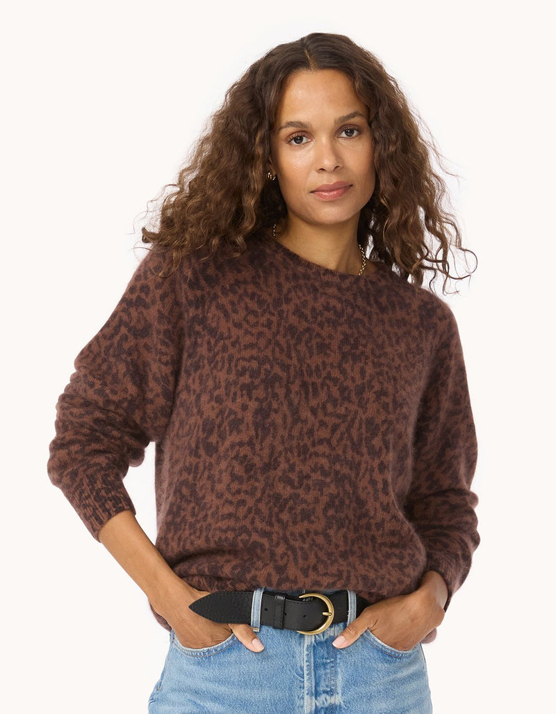 Unsubscribed Leopard Cocoon-Weight Cashmere Raglan Sweater
