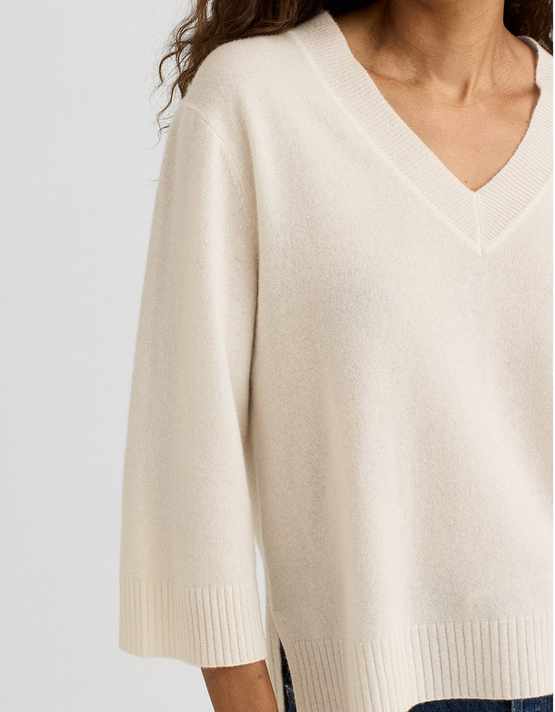 Unsubscribed Everyday-Weight Cashmere Boxy V-Neck Sweater
