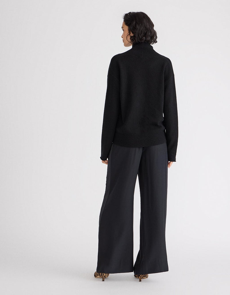 Unsubscribed Cocoon-Weight Cashmere V-Neck Sweater